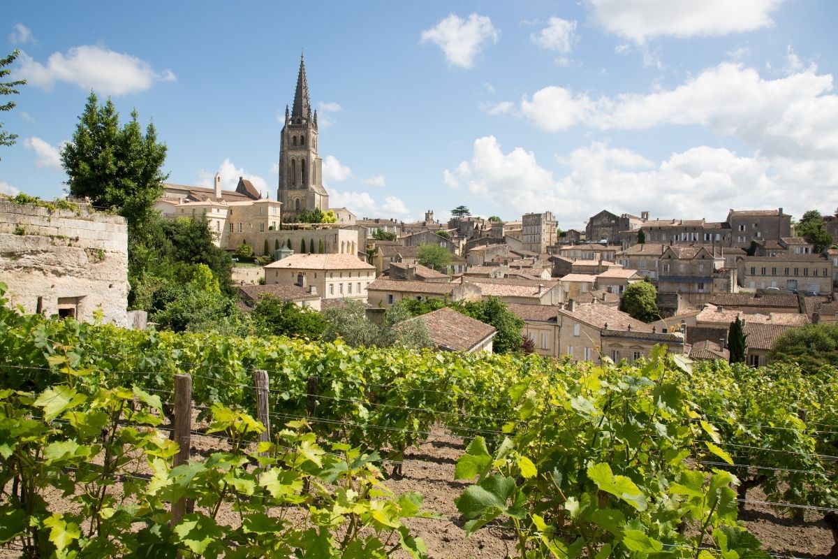 https://bordeauxwinevacations.com/wp-content/uploads/2022/02/Bordeaux-Wine-Vacations-Travel-StEmilion.jpeg